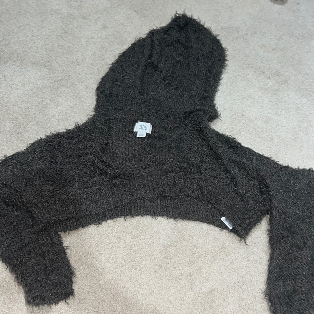BDG fuzzy cropper sweat shirt